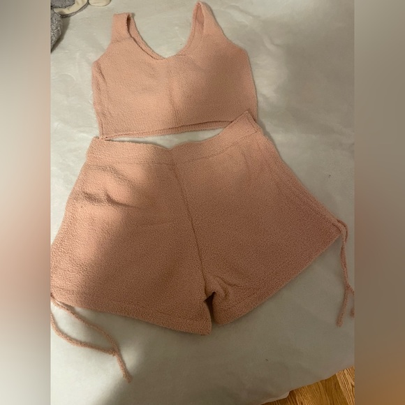 Pink loop yarn shorts set Buffbunny - Picture 7 of 8